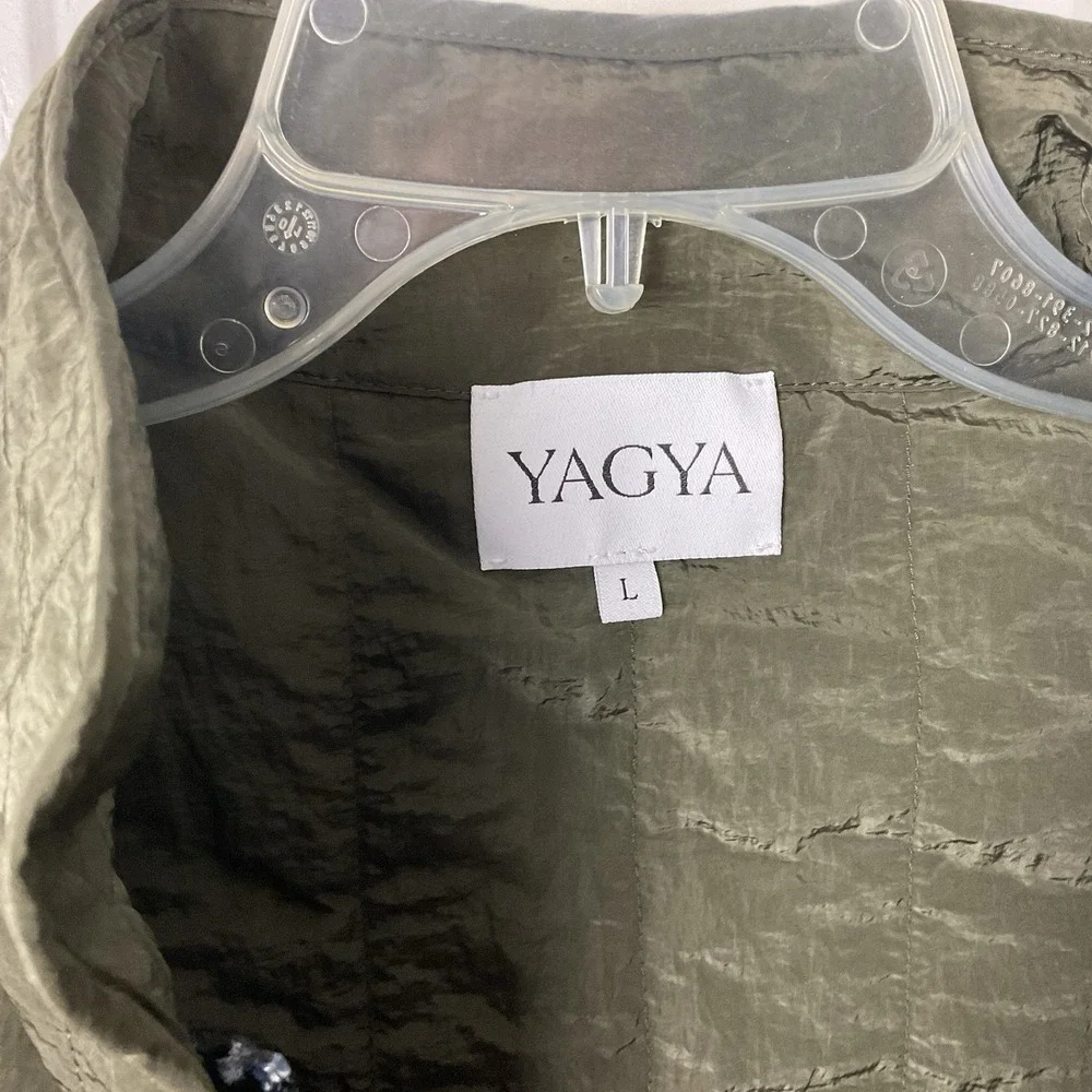YAGYA Women's Olive Green Quilted Riding Vest Primaloft Silver Size L | Europe
